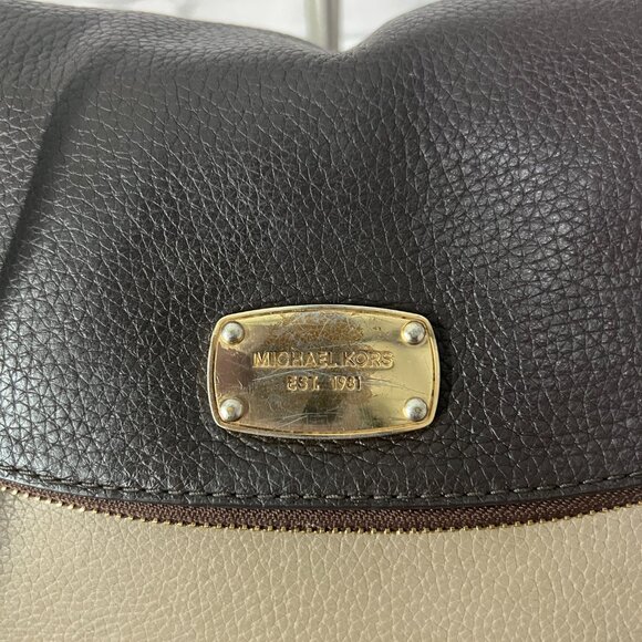 Michael Kors Fold Over Flap 2 Way Carry Messenger Crossbody - Picture 2 of 9